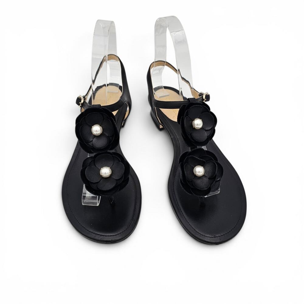 Chanel CC Camelia Flower Pearl Flat Thong Sandal Black Leather Size 38 US 7 7.5